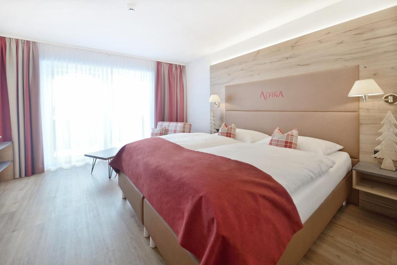 Deluxe Doppel-/Zweibettzimmer mit Balkon